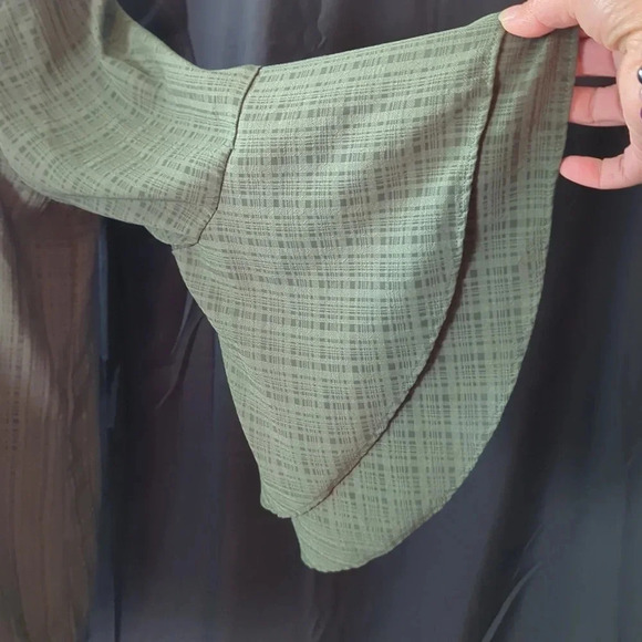 ALYX Top. Medium. EUC - Picture 5 of 8